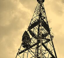 TV receiving-transmitting antenna by qiiip