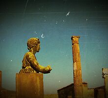 Statue in the ruins of Pompeii, Italy by buttonpresser