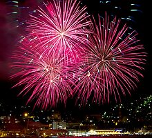 New Years Eve 2013 - Hobart Fireworks (1) by clickedbynic