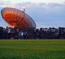Parkes Observatory by Darren Stones