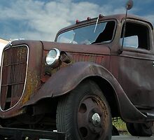 Retired Trailer Queen by PDWright