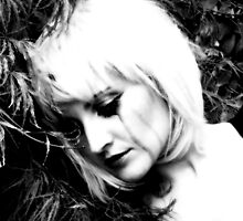 Abandoned sad doll (black tear session) by Alessia Ghisi Migliari