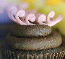 .raspberry & chocolate cupcake. by Natalia Campbell