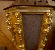 Golden ship lantern for "De 7 Provinciën" by steppeland