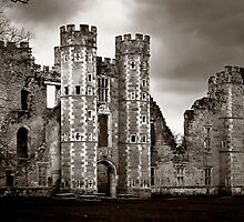 Tudor Nobleman's House - Cowdray, Midhurst by Nick Bland