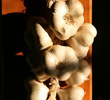 Garlic Cloves by Paul Pasco
