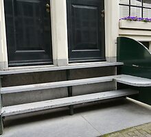 Stoop bench prototype by Marjolein Katsma