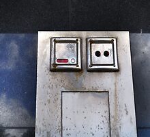Aliens in Almere - red pupils by Marjolein Katsma